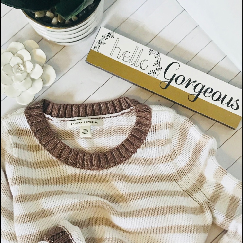 🦋🦋🦋BANANA REPUBLIC STRIPED SWEATER ❄️ - Picture 1 of 3